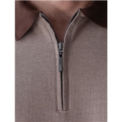 Лонгслив из мягкого фактурного трикотажа с плетеным воротником поло на молнии