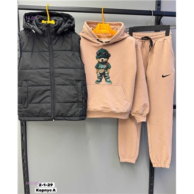 Костюм тройка 1820308-1