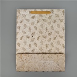 Пакет подарочный новогодний ламинированный «Шишки», тиснение, L 31×40×11.5 см