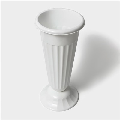 Ваза для цветов под срезку Альтернатива, 5 л, пластиковая, белая