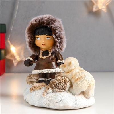 Фигурка светящаяся «Малыш и белый медвежонок - посиделки у костра», 12.5×8×13.5 см