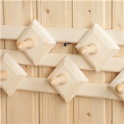 Вешалка для бани и сауны «Шахматка», 72×15×8 см, деревянная, настенная, 7 крючков