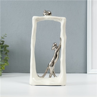 Фигурка керамика «Кошки-мышки - охота. Прямоугольник», белый с серебром, 6.2×12×24.5 см