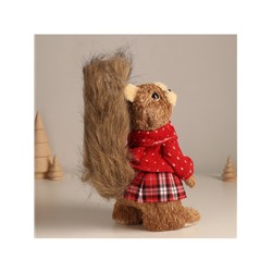 Фигурка «Белочка в клетчатой юбочке и вязаном свитере», 11×17×20 см