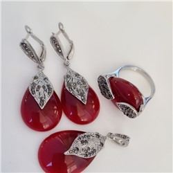 Комплект ювелирной бижутерии серьги, кулон и кольцо 19 р, покрытие: посеребрение, вставка: фианит и искусственный камень, цвет: бордовый и графитовый, Уценка, арт.08.3595-19 (314.808-19)