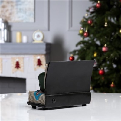 Светодиодная фигура «Праздничный вечер» 19×15×12 см, полистоун, батарейки ААх3 (не в комплекте), USB, свечение мульти