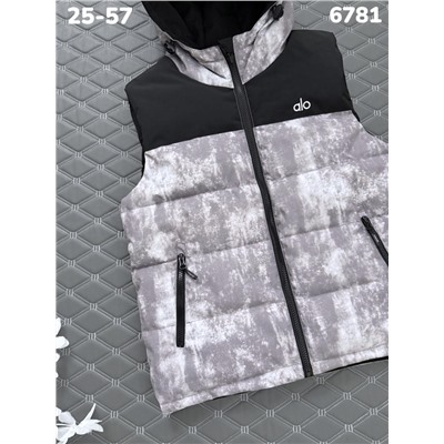 Жилет 6781 бежевый