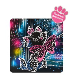 Алмазная мозаика на черном фоне 15*15 "Кошечка Мари" в корокбе