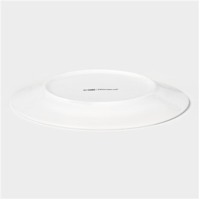 Тарелка новогодняя Доляна «Волшебная сказка», d=20,5 см, фарфор, цвет белый