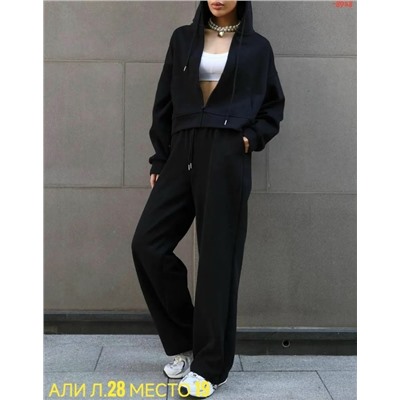 Спортивный костюм #23054605