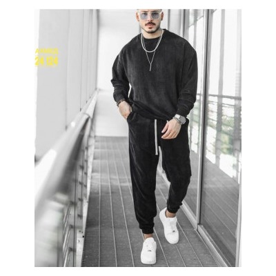 Спортивный костюм #22489661