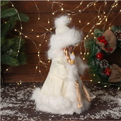 Снегурочка под ёлку «Зимнее волшебство. В пушистой шубке, с фонариком» двигается, с подсветкой, 30 см, молочный