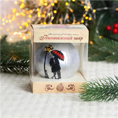 Ёлочный шар «Поцелуй под зонтом», d=8 см, МИКС