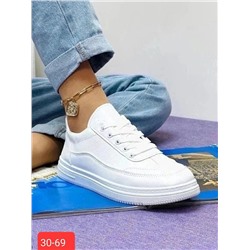 ЖЕНСКие КРОСсОВКИ 2024г