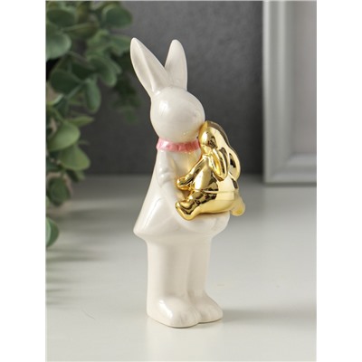 Фигурка керамика «Зайка белая с золотым зайчонком», 6.5×4.5×13.5 см