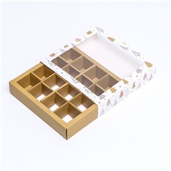 Коробка под 16 конфет «Новогодняя», 17.5×17.5×3.5 см