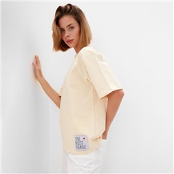 Футболка оверсайз с нашивкой женская MINAKU: One Most Brand, молочная, размер 44