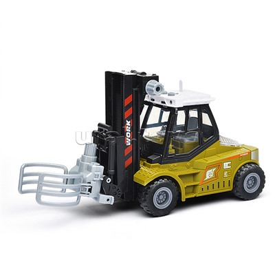 Машина "Вилочный погрузчик" с автоцистерной (свет, звук) в коробке