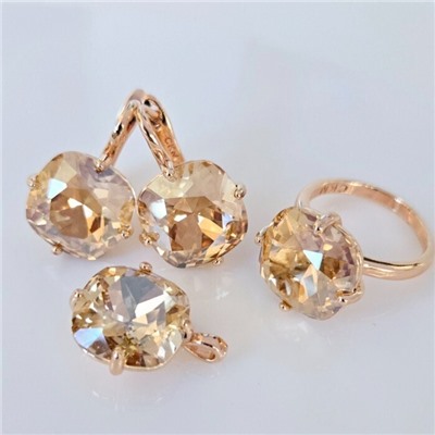 Комплект ювелирной бижутерии коллекция "Дубай" серьги, кулон и кольцо 20 р, покрытие позолота, вставка: искусственный кристалл под Сваровски, цвет: ваниль, арт.314.822-20