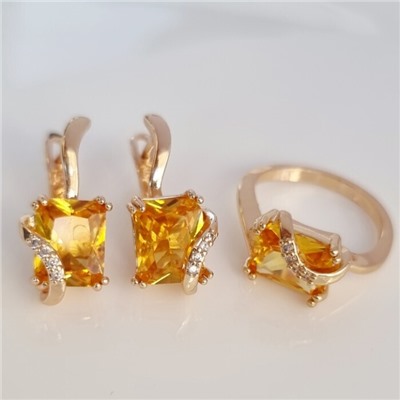 Комплект ювелирная бижутерия коллекция  "Дубай" серьги и кольцо 19 р, покрытие: позолота, вставка: фианиты, цвет: желтый и прозрачный, арт.217.320-19