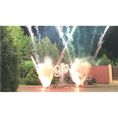 Фейерверк-шоу: огненные буквы + парковый фейерверк