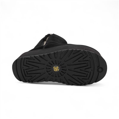 Угги из натуральной кожи R-60A черные