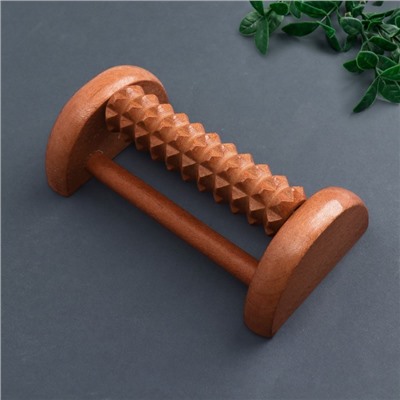 Массажёр для ног «Барабан», деревянный, 1 ролик с шипами, 14.5×8.2×5 см