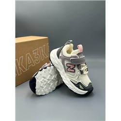 Кроссовки #23331384