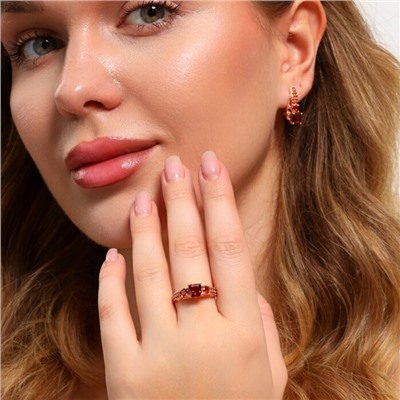 Комплект ювелирной бижутерии Дубайское золото, покрытие: позолота, серьги и кольцо 19 р, вставка: фианит, цвет: красный, арт.314.767-19