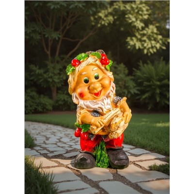 Садовая фигура из гипса «Гном с охапкой дров», 38.5×18×22 см