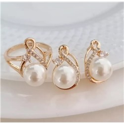 Комплект ювелирной бижутерии 17 р-р, коллекция "Дубай" серьги и кольцо, покрытие позолота, вставка: искусственный жемчуг, арт.214.638-17