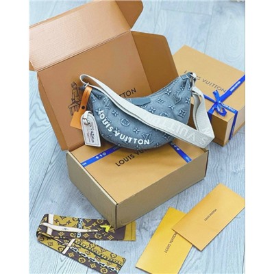 Джинсы #23057602