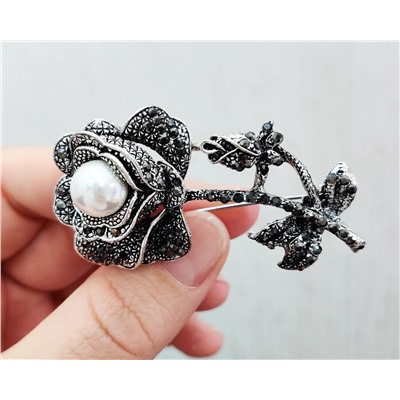 Брошь Цветок