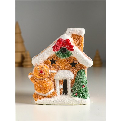 Фигурка светящаяся «Пряничка у домика», керамика, 8.5×6×11.5 см, МИКС