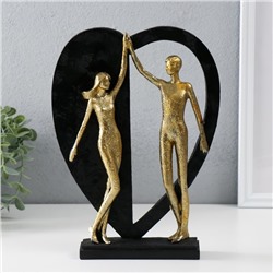 Фигурка полистоун «Влюблённые у большого сердца», золото с чёрным, 20×4.5×27.5 см