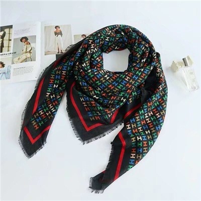 Платок #23052906