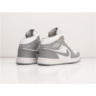 Кроссовки Nike Air Jordan 1 Mid