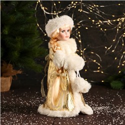 Снегурочка под ёлку «Зимнее волшебство. В муфте с меховыми бомбошками», 33 см, золотисто-белый