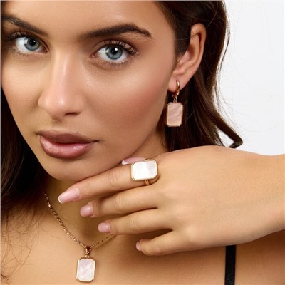 Комплект ювелирной бижутерии коллекция "Дубай" серьги, кулон и кольцо 20 р, покрытие позолота, вставка: натуральный перламутр, арт.414.272-20