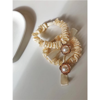 Резинка для волос  (2 штуки)