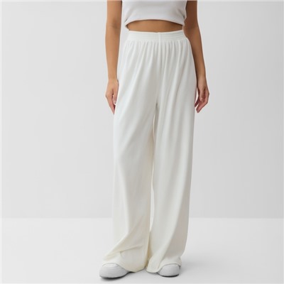 Костюм женский (толстовка, брюки) KAFTAN Plushy, размер 48-50, белый