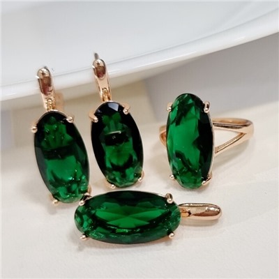 Комплект ювелирной бижутерии коллекция "Дубай" серьги, кулон и кольцо 18 р, покрытие позолота, вставка: фианит, цвет: зеленый, арт.314.905-18