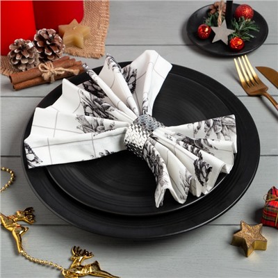 Набор салфеток сервировочных на стол «Этель» Christmas, 2 шт., белые, с декоративными кольцами, 45×45 см