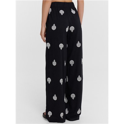 КОМПЛЕКТ ЖЕНСКИЙ (РУБАШКА, БРЮКИ) 192005-1