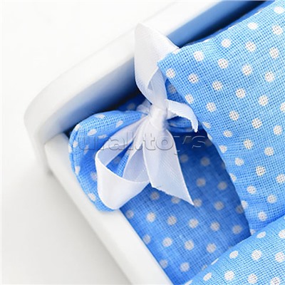 Постельное бельё голубое в горошек для барби