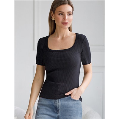 Футболка из трикотажа в широкий рубчик