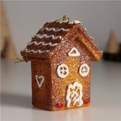 Фигурка-подвеска полистоун «Пряничный домик с белой глазурью», ёлочная игрушка, 4.5×7×8 см