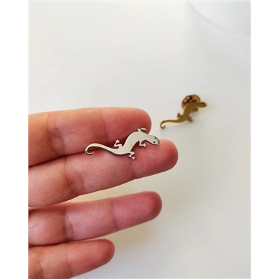 Брошь из стали