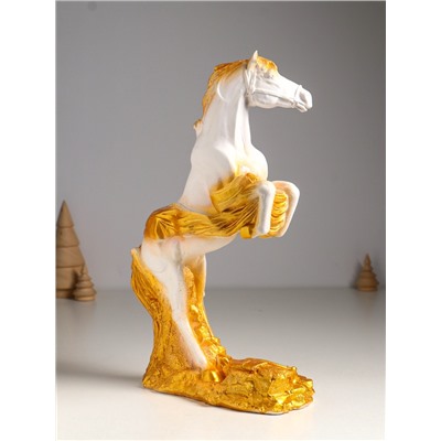 УЦЕНКА Фигура "Победоносный конь" 34х22х9 см, белый с золотом