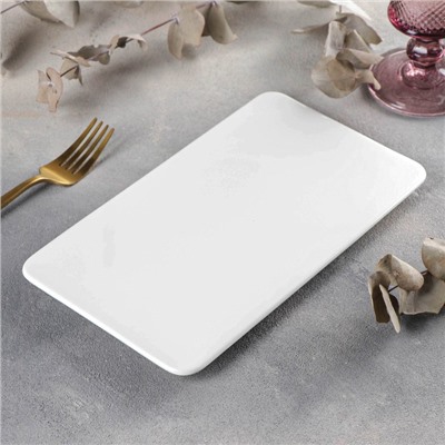 Блюдо фарфоровое Wilmax, 25.5×14.5 см, белое